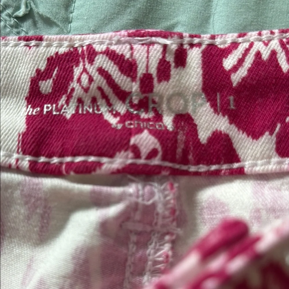 Chico’s Fuchsia and White Patterned Crop Jeans Size 8 (Chico’s 1)